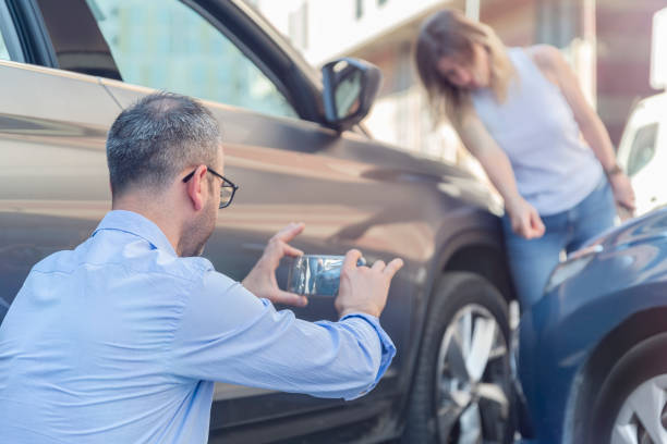 Professional Commercial Auto Insurance technician working in Atkins, VA
